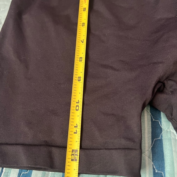 M Gymshark Women's S Fit Seamless Cycling Shorts Black White Flex GLSH006-BK/WH - Picture 3 of 11